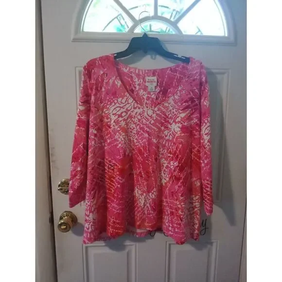 Ruby Rd Favorites Women's Top 2X Pink Love Letter V Neck 3/4 Sleeve - Picture 2 of 6
